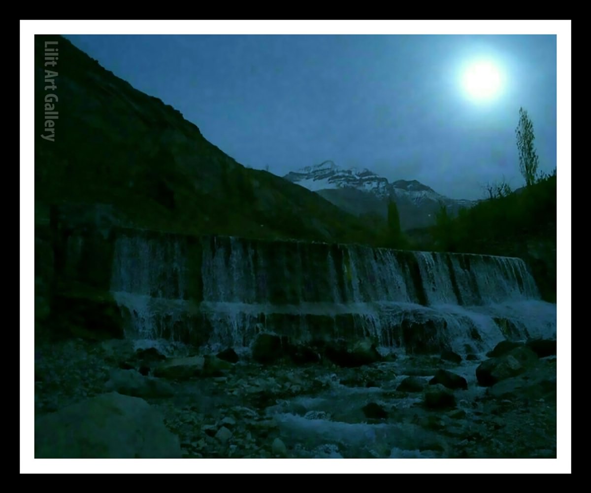 تابلو عکس آبشار رودخانه شب